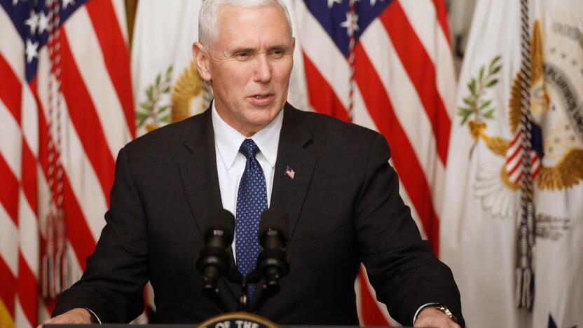  Mike'as Pence'as