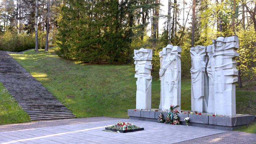 Vilniaus Antakalnio kapinės gegužės 9-ąją