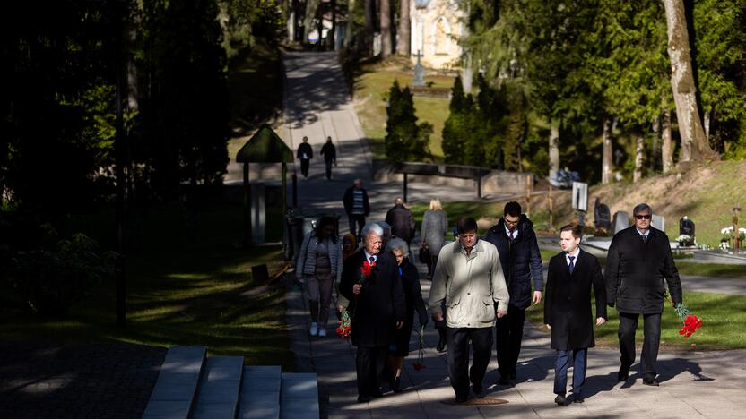 Vilniaus Antakalnio kapinės gegužės 9-ąją