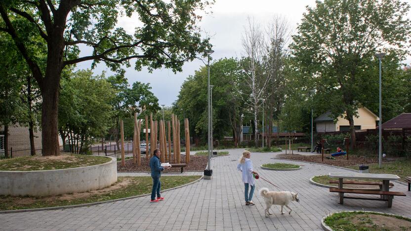 Pasak bendruomenių atstovų, žmonės geriau žino, ko labiau reikia – tvarkyti skverus, kaip Naujininkuose, ar kitur išleisti paramą.