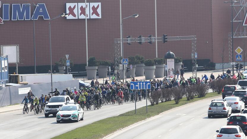 Riedynėmis Kaunas atidarė dviračių sezoną