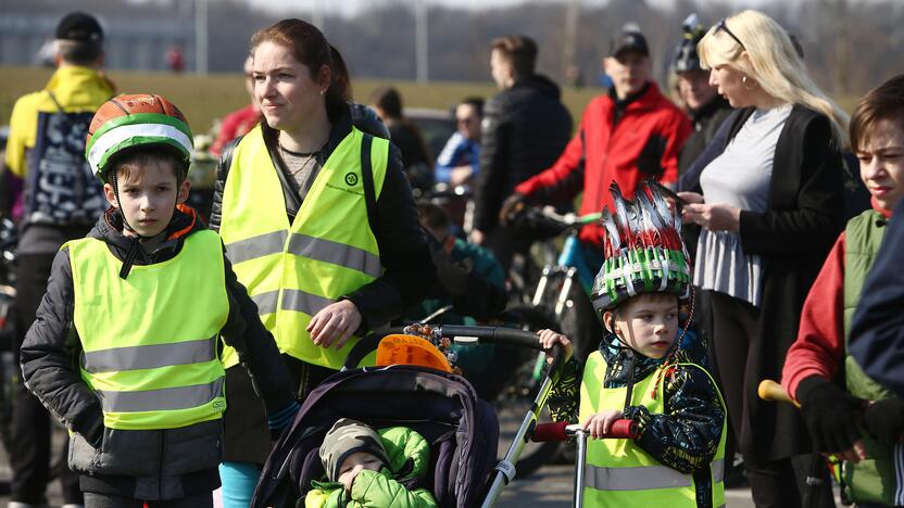 Riedynėmis Kaunas atidarė dviračių sezoną