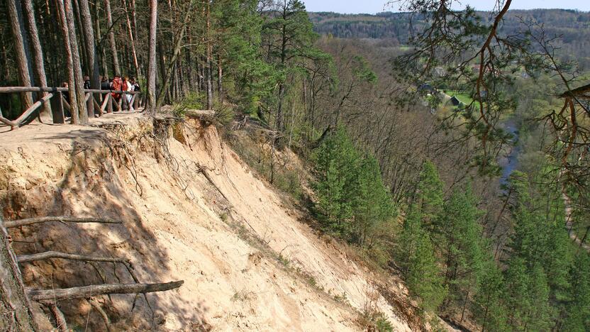 Pūčkorių atodanga Vilnios slėnyje