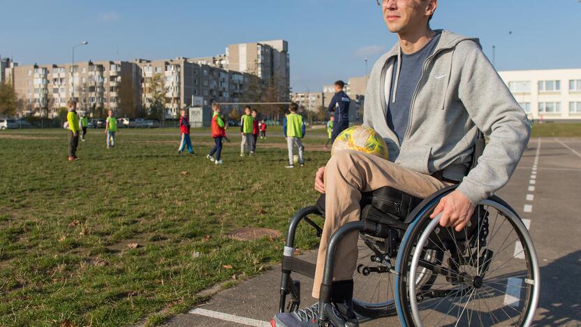 Pilaitės bendruomenės sporto klubo valdybos vadovas G.Tvarijonas tikisi, kad naujasis futbolo maniežas taps vietos gyventojų sportinio gyvenimo centru.