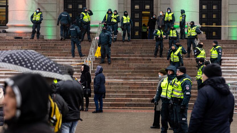 Protestas prie Seimo Sausio 13-ąją