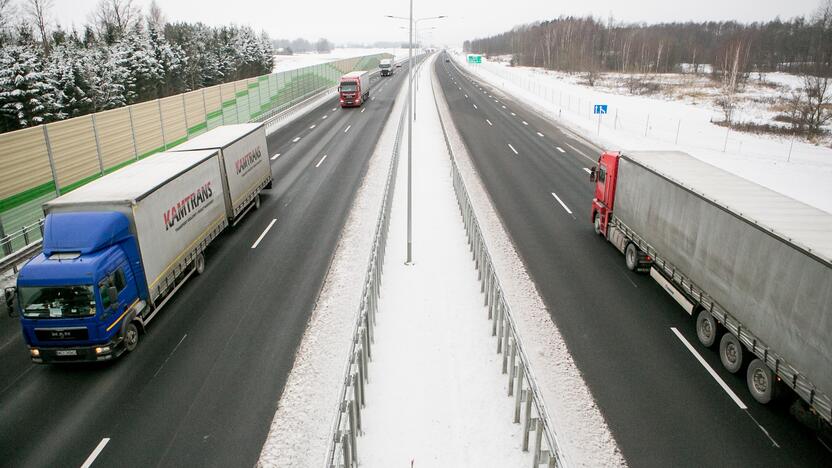 Užmojai: Nacionalinėje klimato kaitos valdymo darbotvarkėje transporto sektoriui iškeltas tikslas iki 2030 m. 14 proc. sumažinti ŠESD.