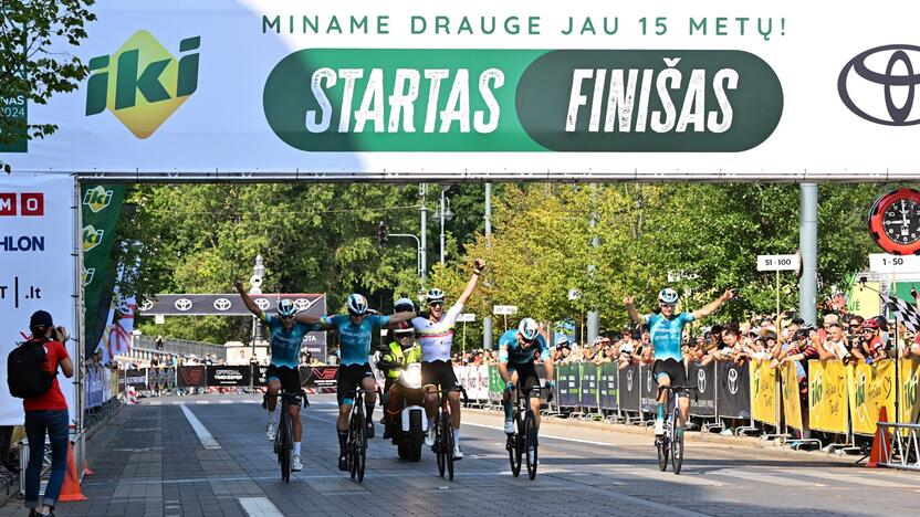 Nugalėtojai: 100 km greičiausiai numynė „Energus Cycling Team“ komandos dviratininkai.