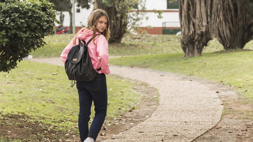 Dėmesio: jei vaikas sistemingai praleidžia pamokas arba visiškai nustoja eiti į mokyklą, neretai tai būna kitų paauglio patiriamų problemų pasekmė.