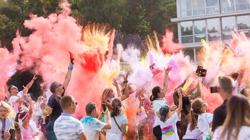 „The Color Run“ bėgimas Vingio parke