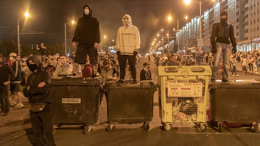 Baltarusijoje žmonės ir toliau reiškia nepasitenkinimą valdžia protestuodami