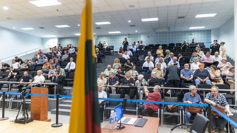 Vilniaus miesto apylinkės teisme – prie Seimo vykusių riaušių bylos nagrinėjimas