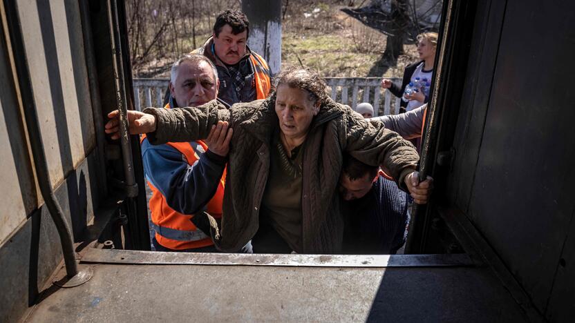 Keturiasdešimt ketvirtoji karo Ukrainoje diena