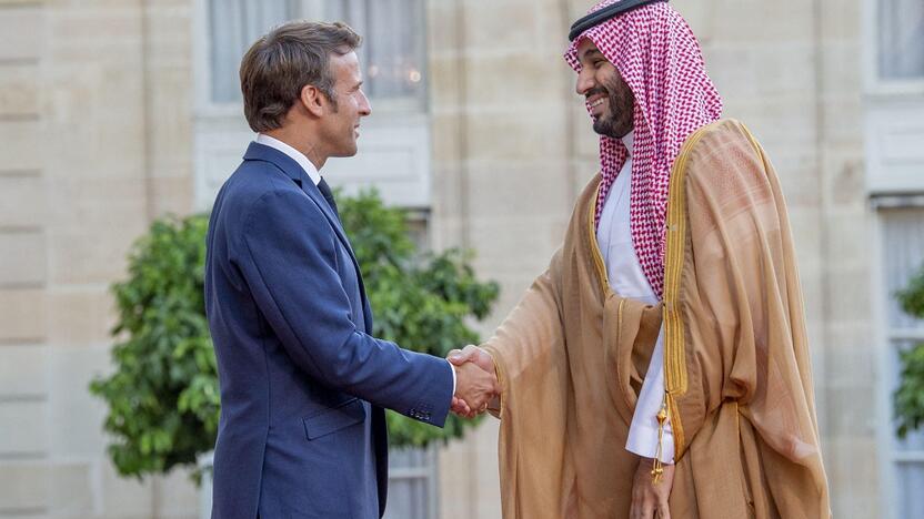 Emmanuelis Macronas ir Mohammedas bin Salmanas