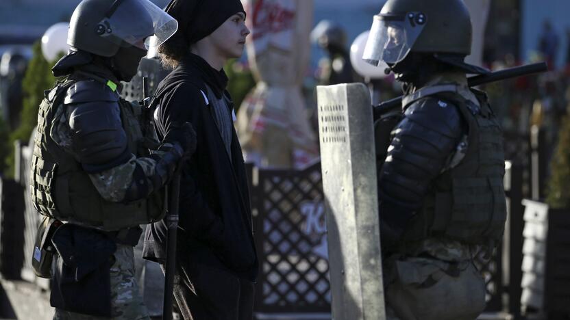 Baltarusijoje žmonės ir toliau reiškia nepasitenkinimą valdžia protestuodami