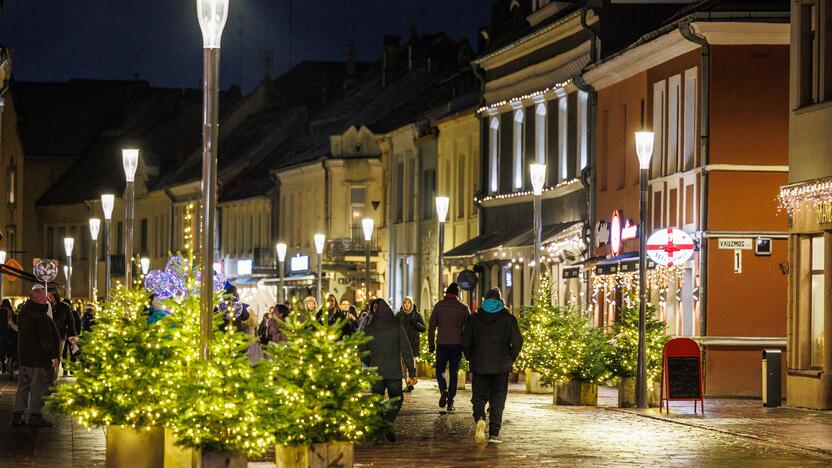 Kaunas plūsta į Rotušės aikštę