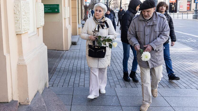 Atsisveikinimas su režisieriumi R. Tuminu