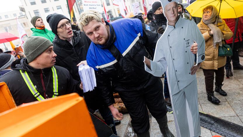 Vilniuje prasidėjo žemdirbių mitingas