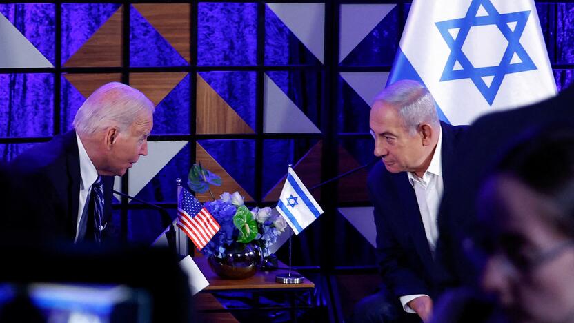 Joe Bidenas (kairėje) ir Benjaminas Netanyahu