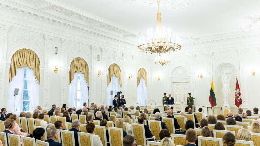 Valstybės apdovanojimų įteikimo ceremonija