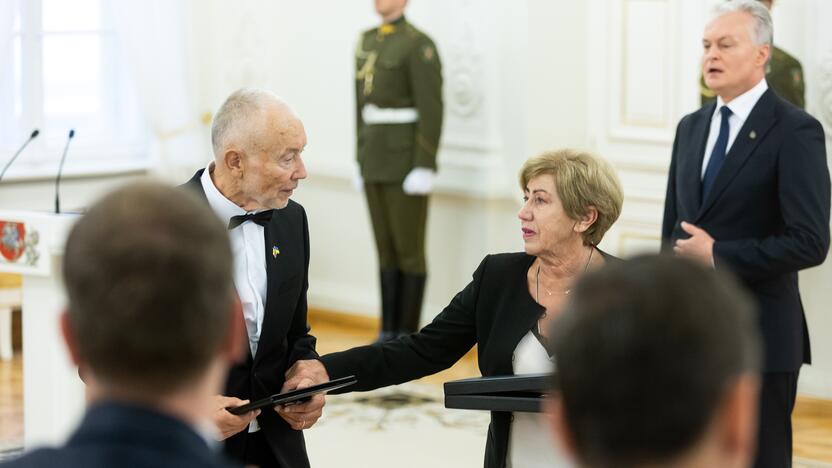 Valstybės apdovanojimų įteikimo ceremonija