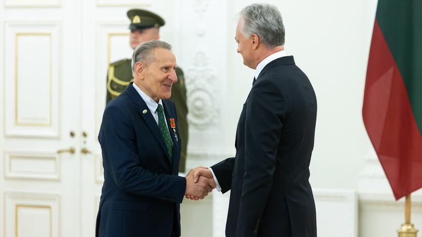 Valstybės apdovanojimų įteikimo ceremonija