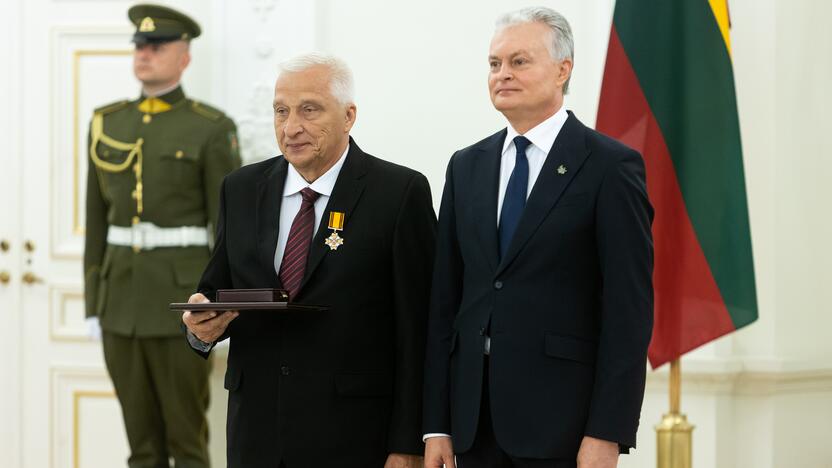 Valstybės apdovanojimų įteikimo ceremonija