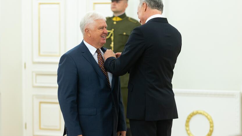 Valstybės apdovanojimų įteikimo ceremonija