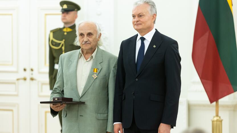 Valstybės apdovanojimų įteikimo ceremonija