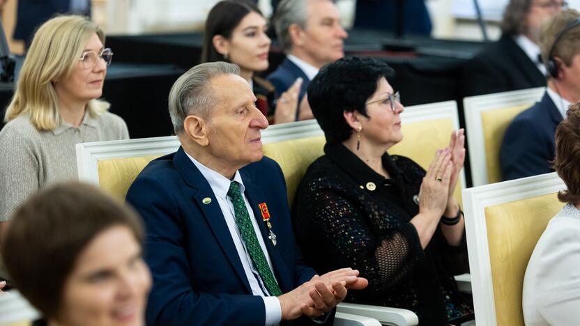 Valstybės apdovanojimų įteikimo ceremonija