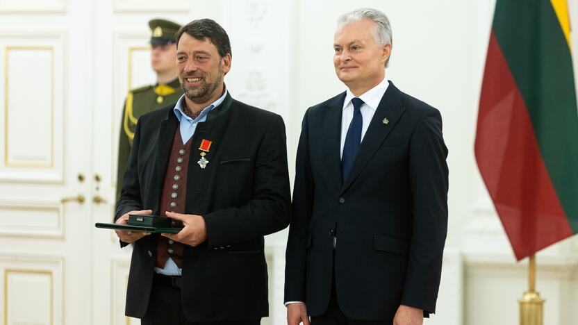 Valstybės apdovanojimų įteikimo ceremonija