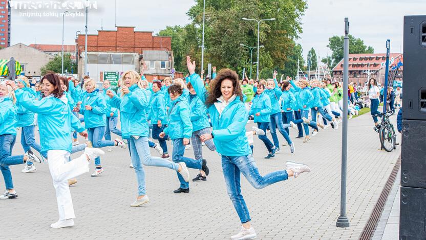 Talentas: pedagogės ir choreografės R. Židžiūnienės šokiai pritraukia daugybę žmonių.