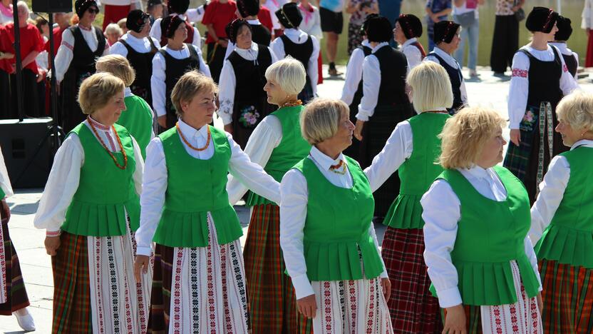 Festivalis „Bunda jau Baltija“