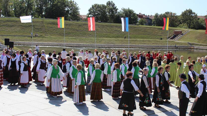 Festivalis „Bunda jau Baltija“