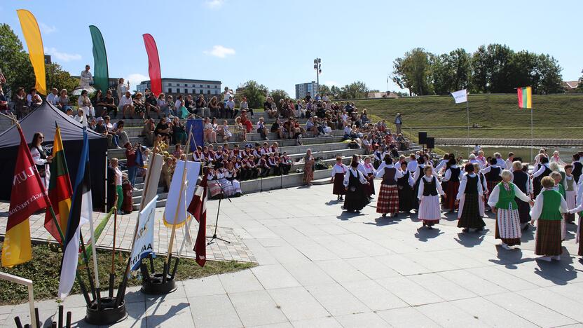 Festivalis „Bunda jau Baltija“