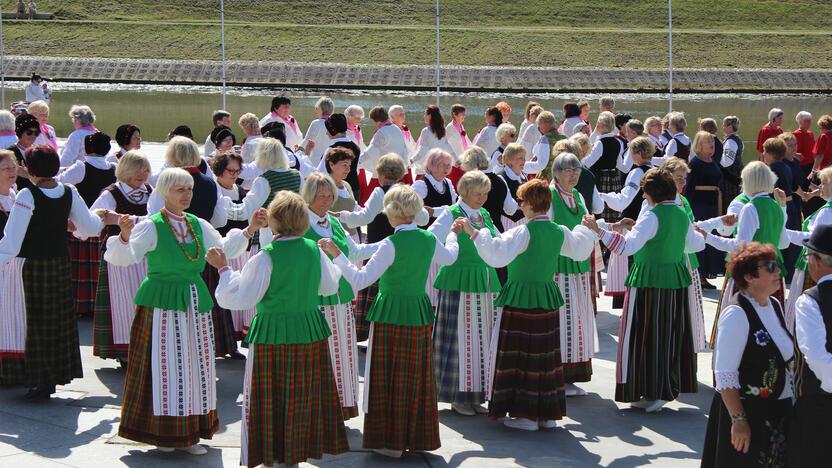 Festivalis „Bunda jau Baltija“