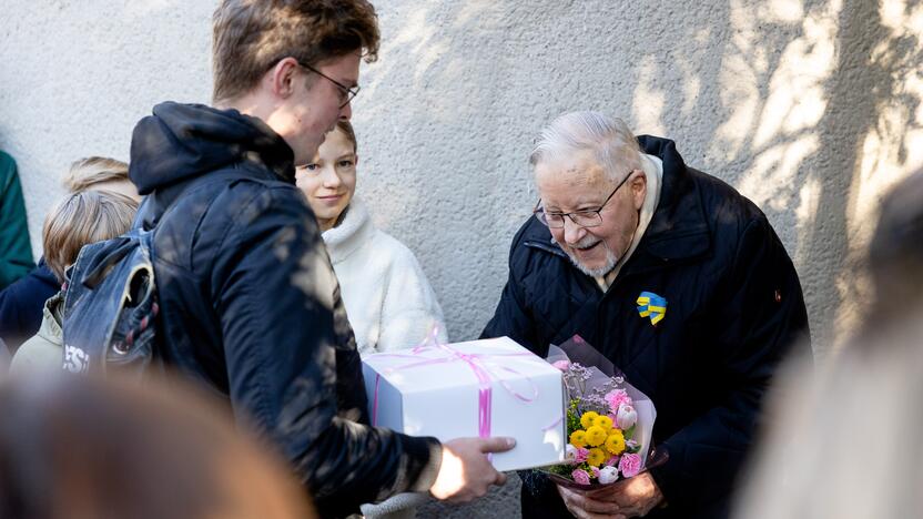 Profesorius V. Landsbergis mini 92-ąjį gimtadienį