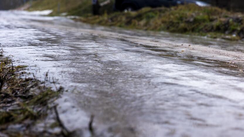 Dėl plikledžio Vilniuje padvigubėjo traumas patyrusių pacientų