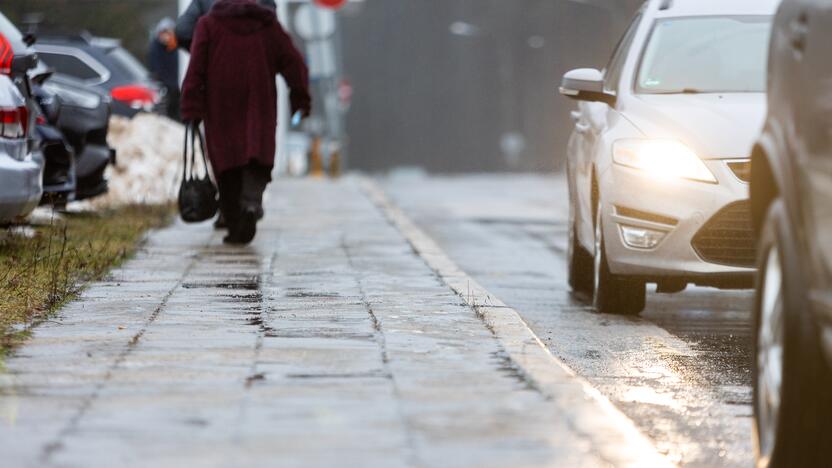 Dėl plikledžio Vilniuje padvigubėjo traumas patyrusių pacientų