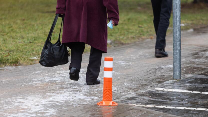 Dėl plikledžio Vilniuje padvigubėjo traumas patyrusių pacientų