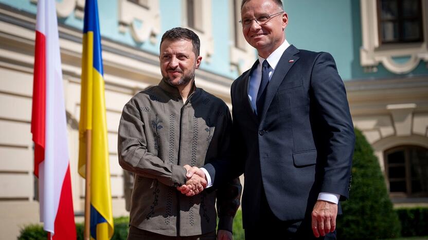 Volodymyras Zelenskis (kairėje) ir Andrzejus Duda