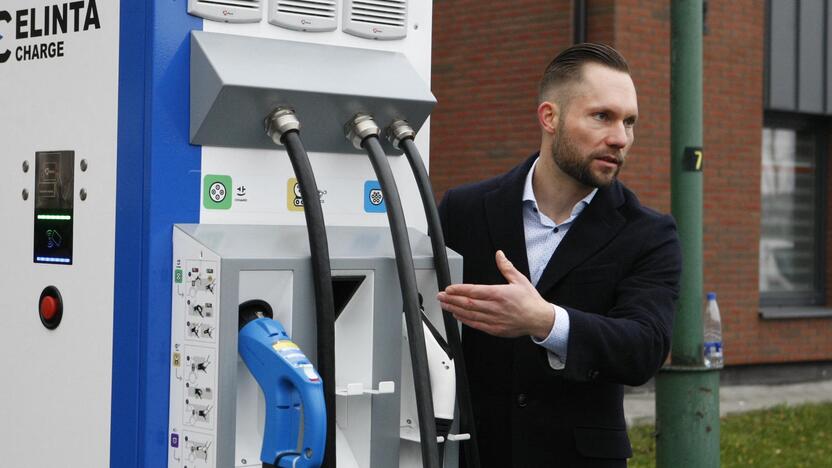 Klaipėdoje elektromobiliams – dar viena įkrovimo stotelė