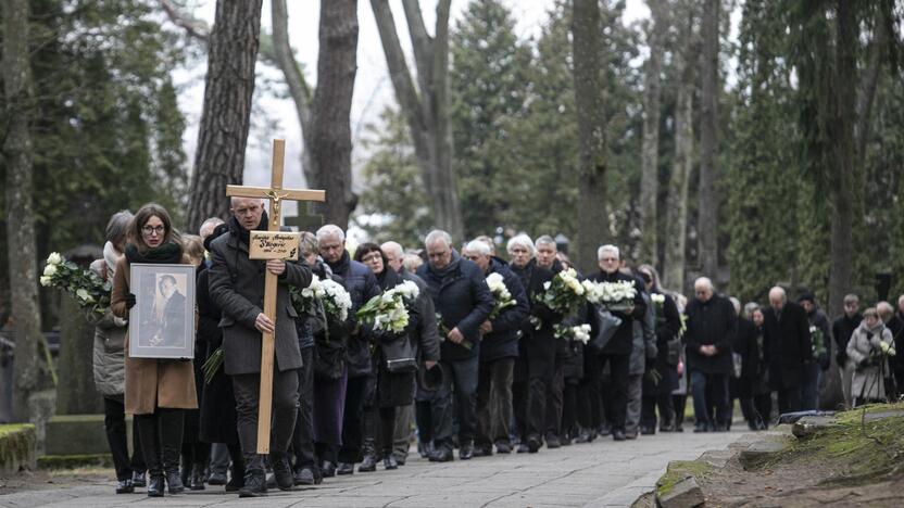 Filosofas A. Šliogeris atgulė amžinojo poilsio