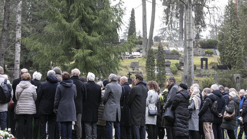 Filosofas A. Šliogeris atgulė amžinojo poilsio