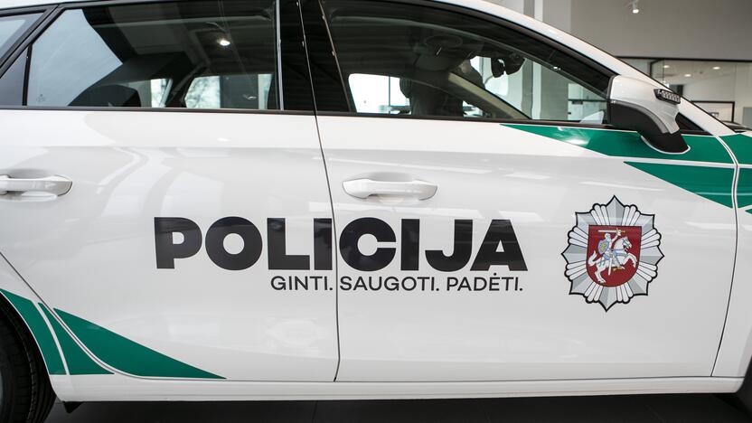 Naujų policijos automobilių pristatymas