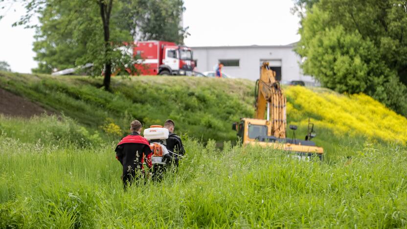 Kaune į Nemuną ir vėl išsiliejo teršalai