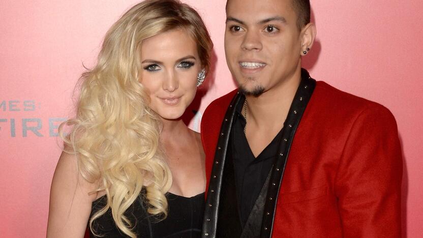  Ashlee Simpson ir Evanas Rossas 