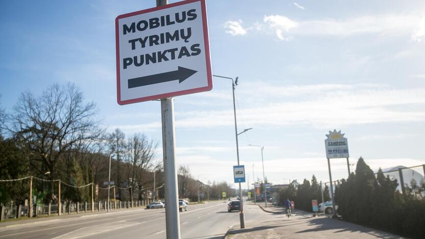 Atidarytas mobilus koronaviruso patikros punktas Kaune