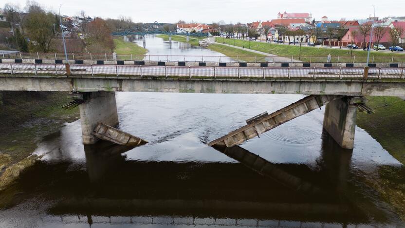 Kėdainiuose įgriuvo tiltas