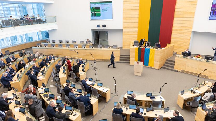 Seimas susirinko į neeilinę sesiją