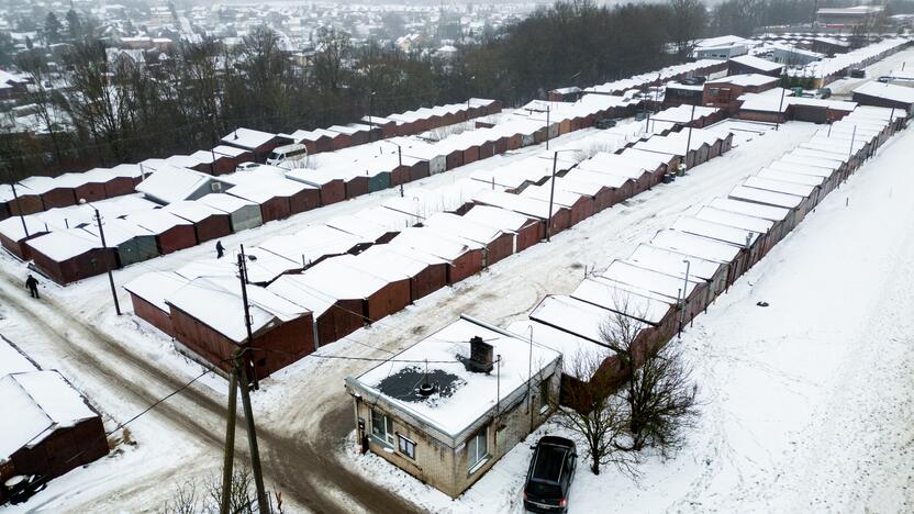 Garažai Technikos g., kur buvo laikoma pagrobta mergaitė